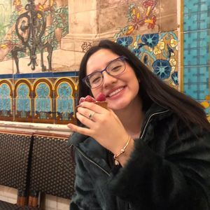 Meet your Posher, Maria jose